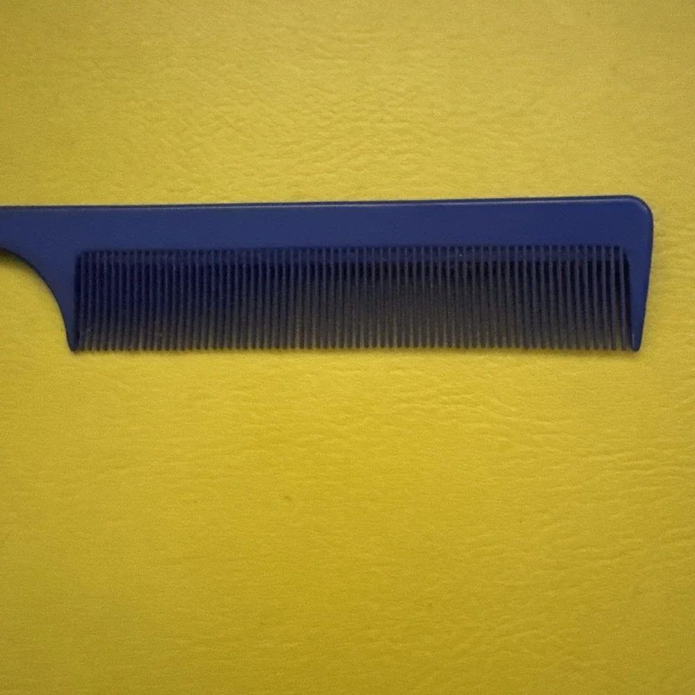 Vintage Cricket Unbreakable Rat Tail Comb Styling Teasing Hair Royal Blue Prop